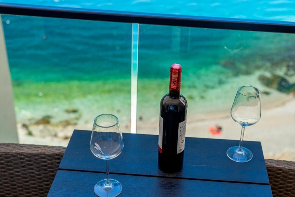 Deluxe Apartment-Swimming Pool Sarandë Buitenkant foto